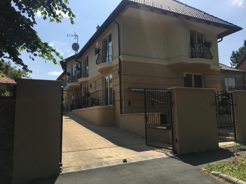 Villa Mona Lisa Heviz Exterior photo